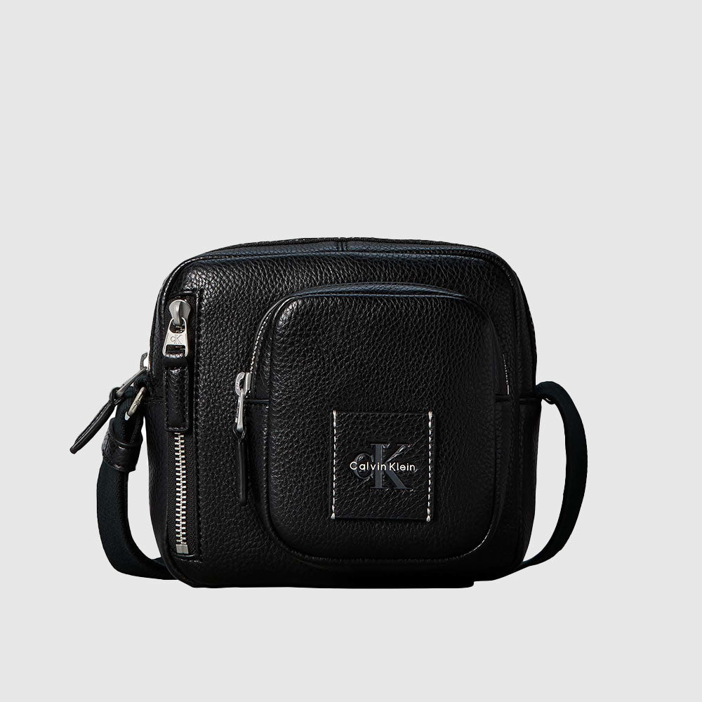 Bold Pebble Crossbody Bag - Black