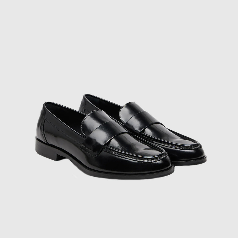 Moc Loafer - Black*