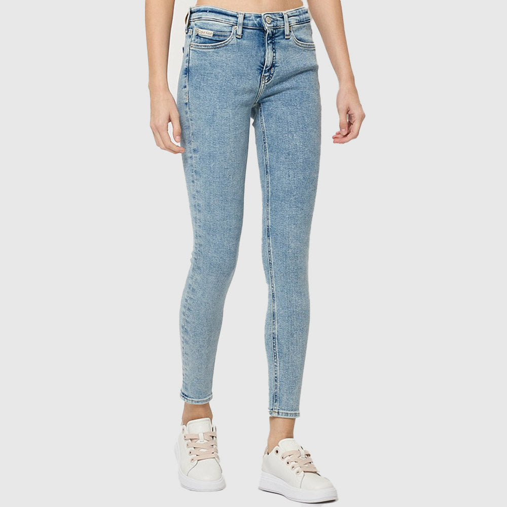 Mid Rise Skinny - Denim Light*