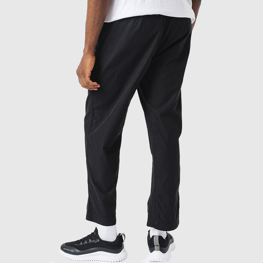 Cropped Woven Pant - Black*