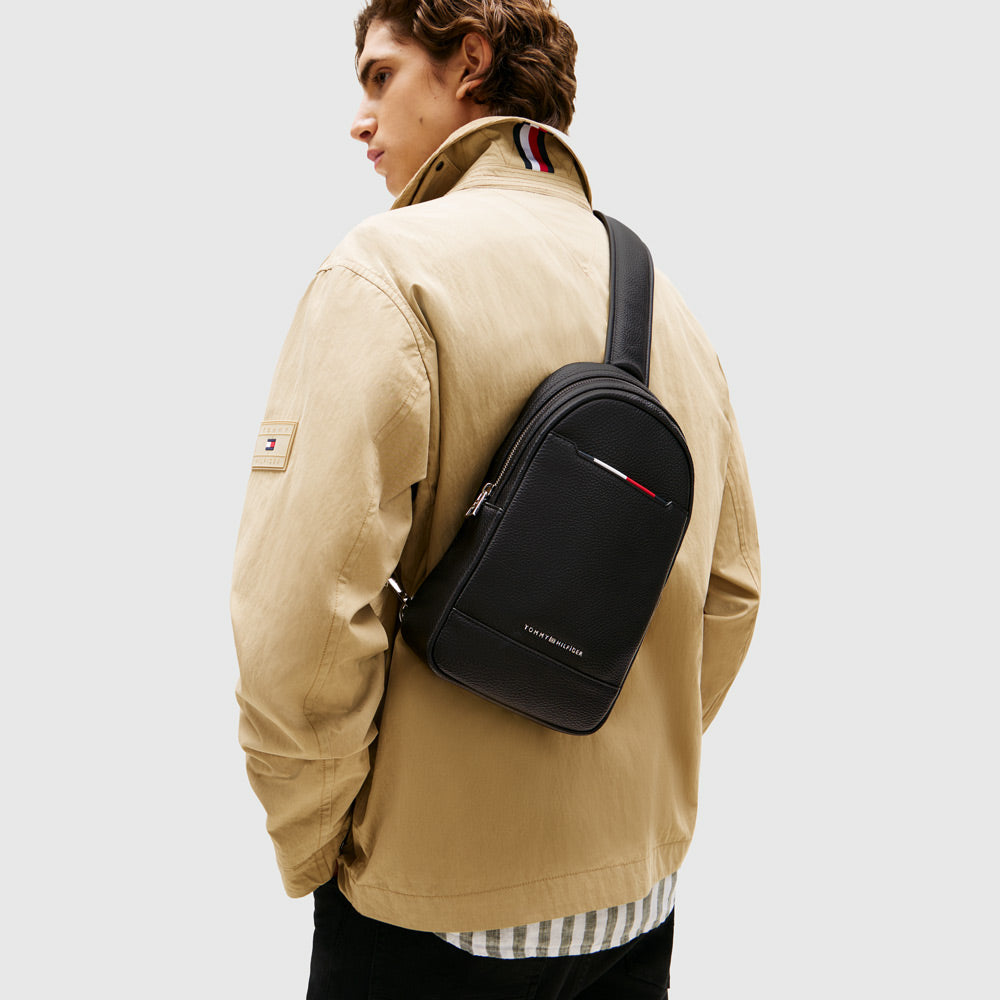 Central Sling Bag - Black