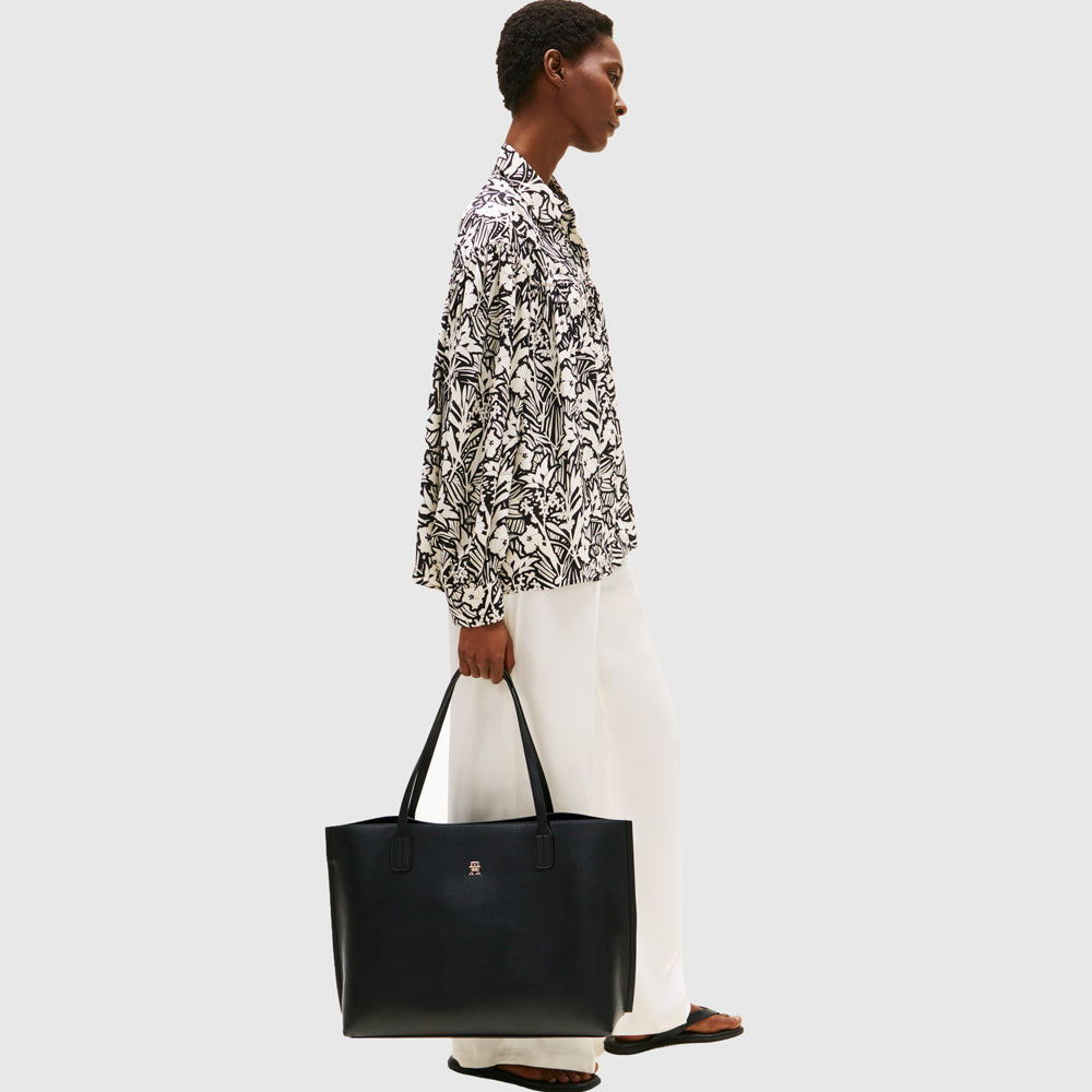 Distinct Tote - Black