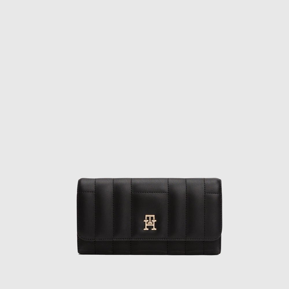 Tommy Hilfiger Feminine Flap - Black |ThirdBaseUrban