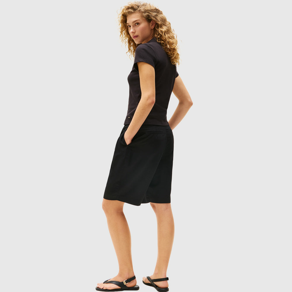 Gold Button Slim Golfer - Black