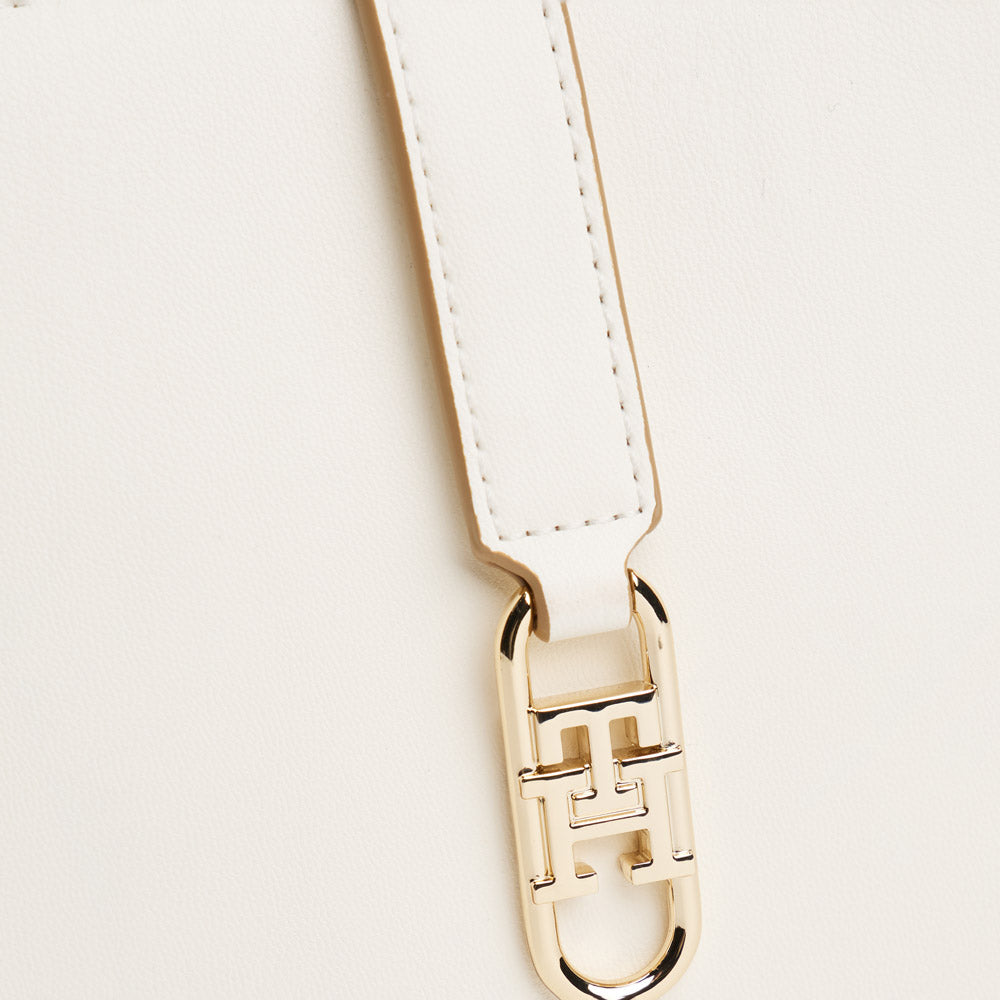 Tommy Hilfiger Libre Shoulder Bag - Ivory |ThirdBaseUrban