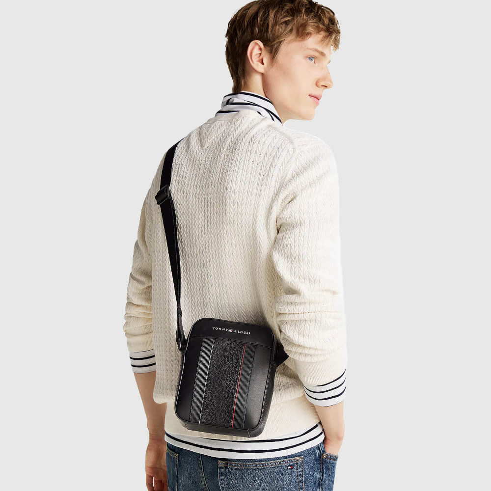 Tommy Hilfiger Mini Reporter Black |ThirdBaseUrban