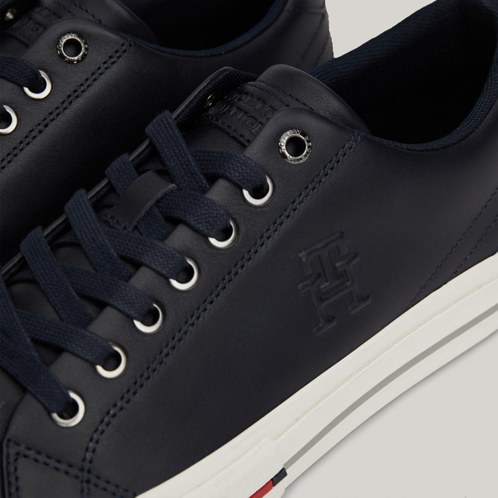 Vulc Street Patch Sneaker - Navy