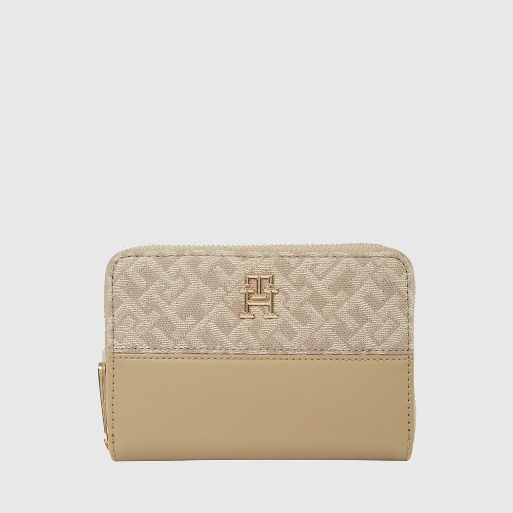 Tommy Hilfiger Jacquard Wallet - Beige |ThirdBaseUrban