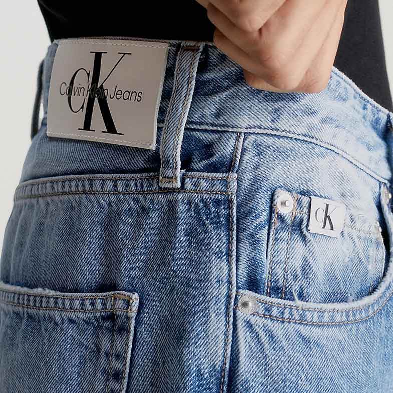 Authentic Dad Jean - Denim Light