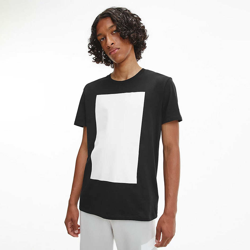 Blocking Center Chest T-Shirt - Black