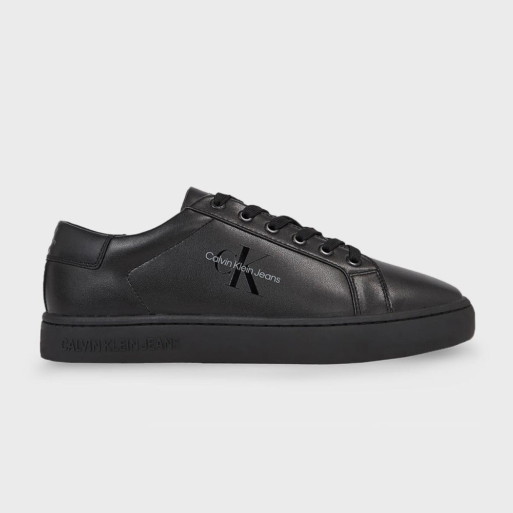 Classic low laceup Sneaker - Black