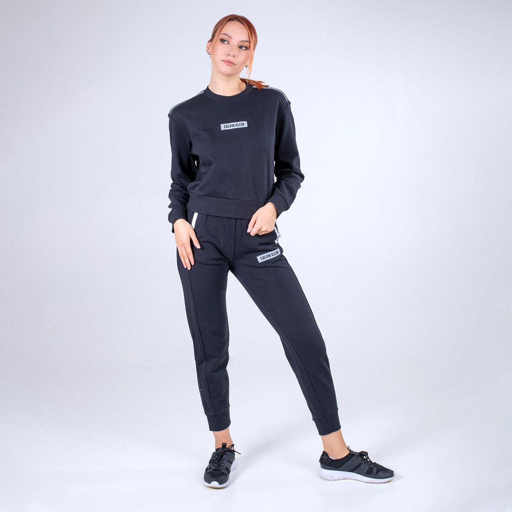 Womens Performance Pullover Sweatshirt- Black