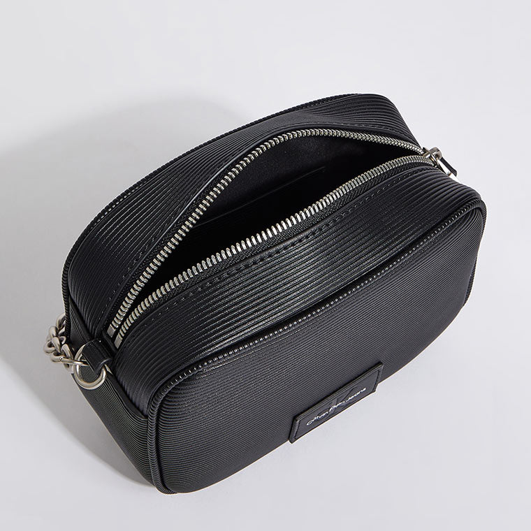 Sculpted Camera Bag - Black