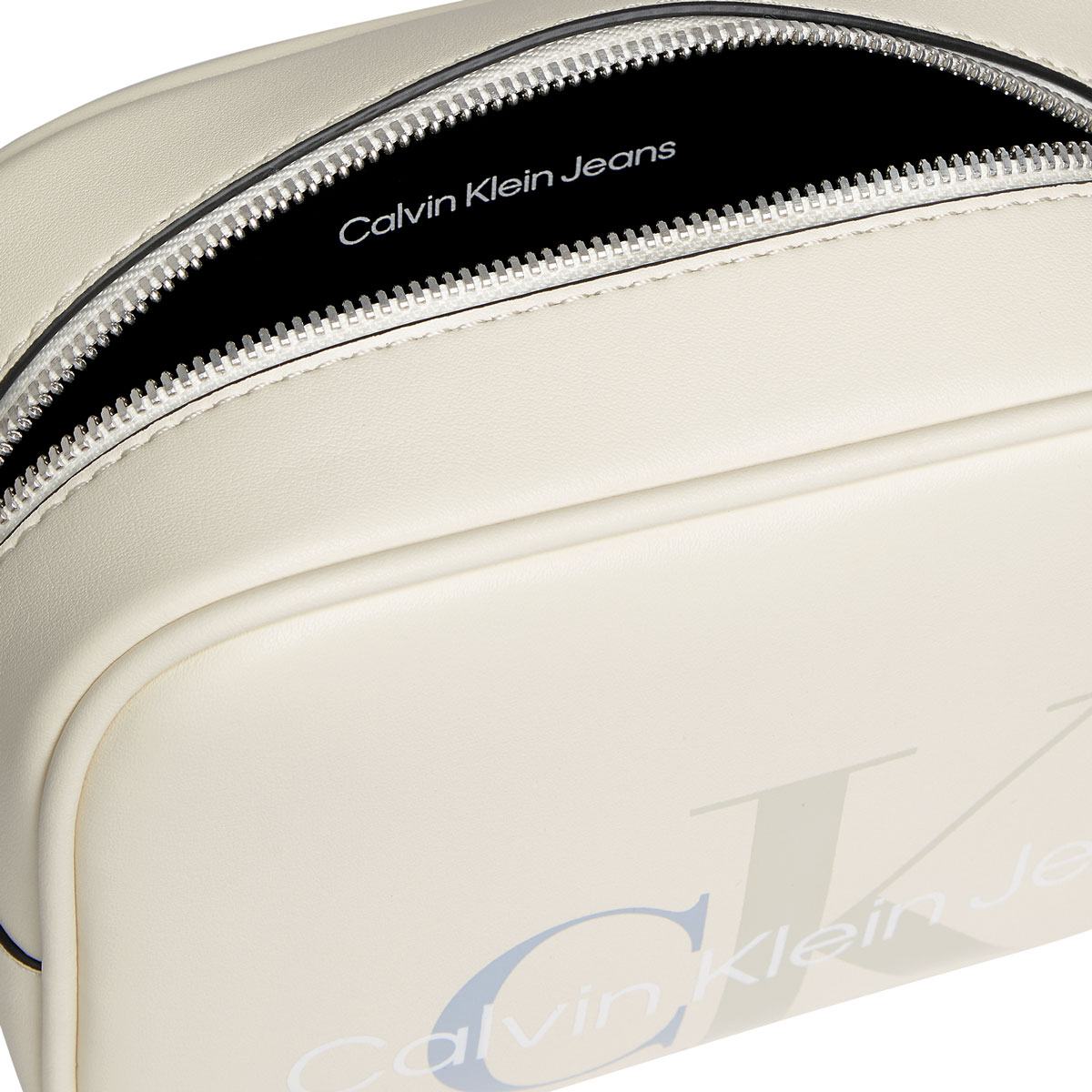 Sculpted Mono Camera Bag Off White