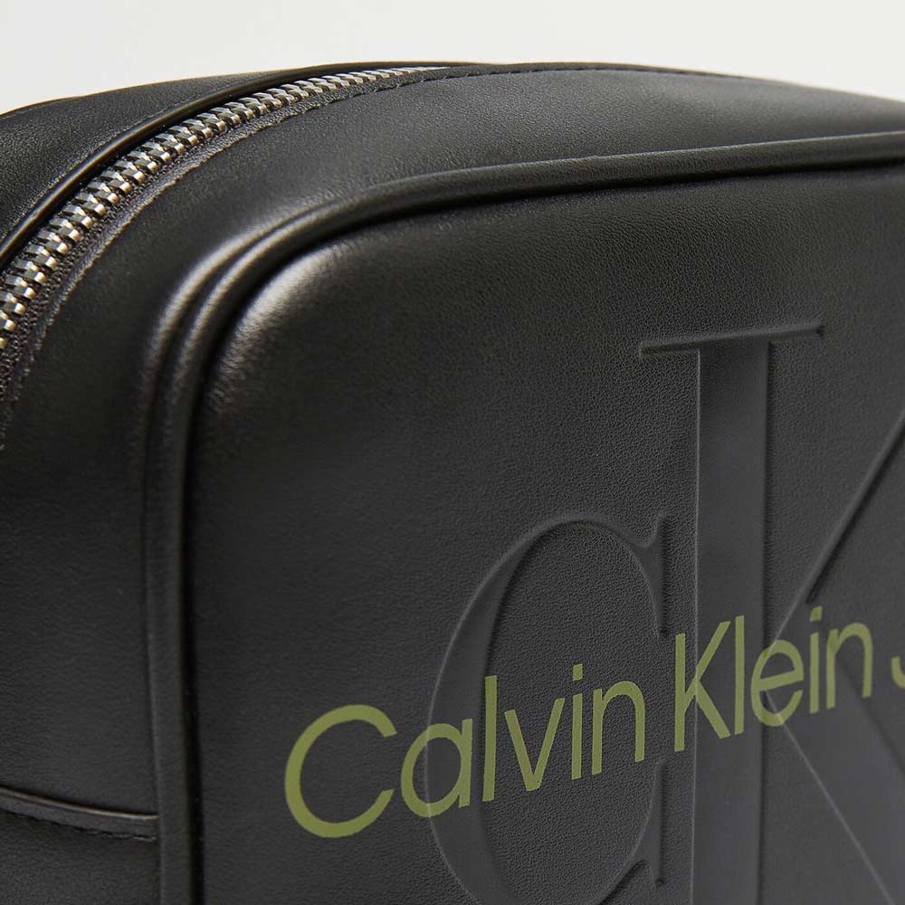 Sculpted Camera Bag - Black Multi