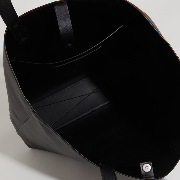 Sculpted Slim Tote Bag - Black Multi