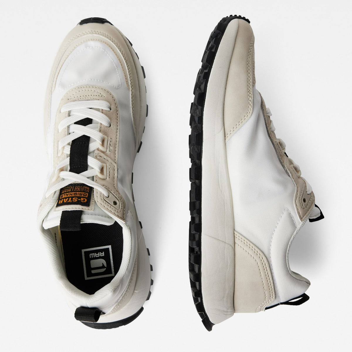 Theq Run Logo Match Sneakers - White