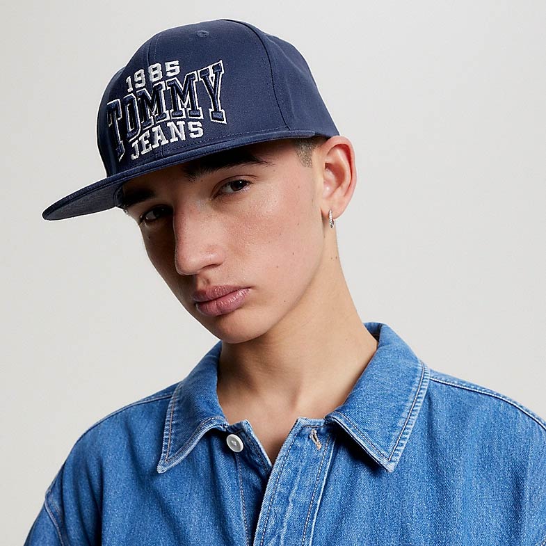 Heritage Snapback Cap - Navy