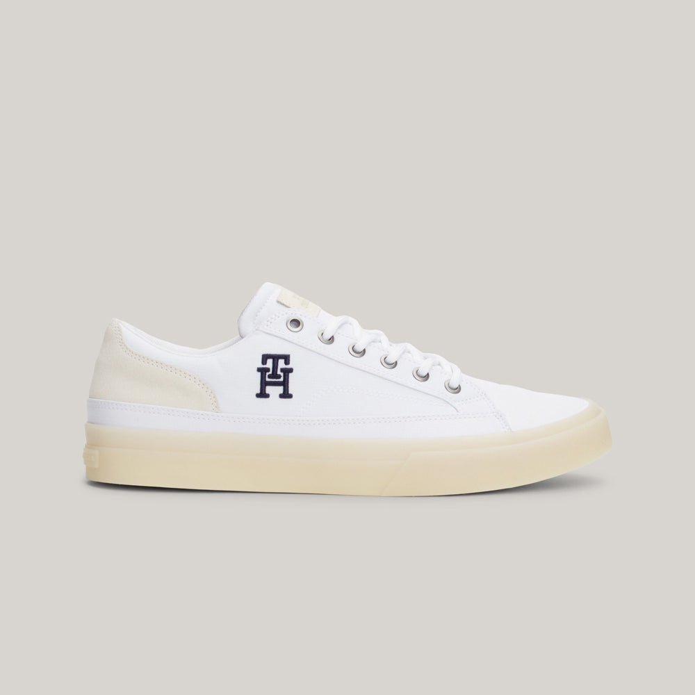 Vulc Street Sneaker - White