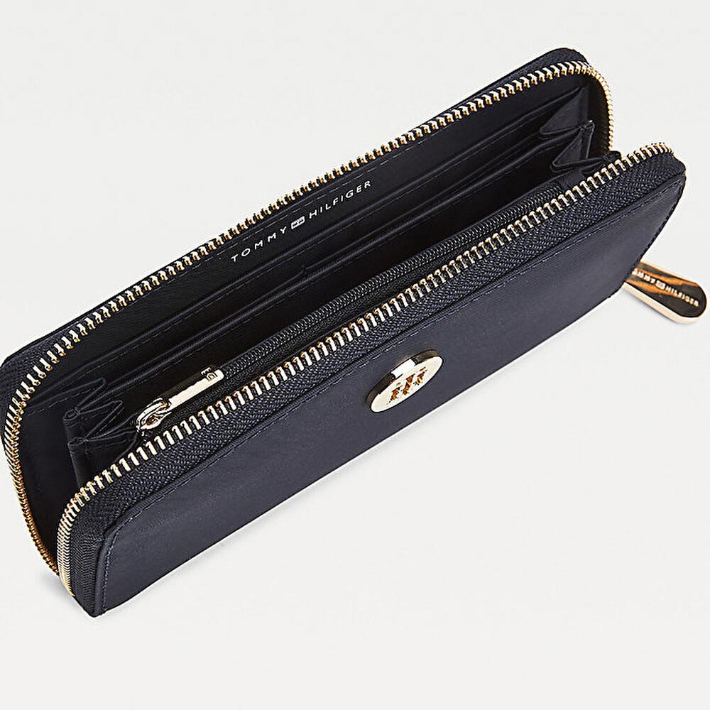 TOMMY HILFIGER Large Zip-Around Plaque Wallet - NAVY AW102630