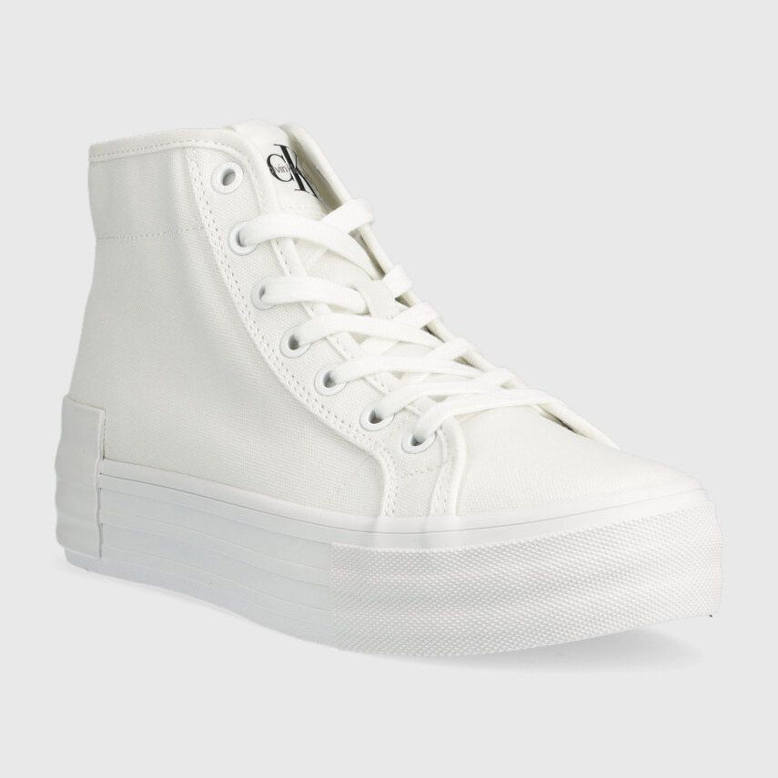 Flatform Bold Essential Sneakers - White